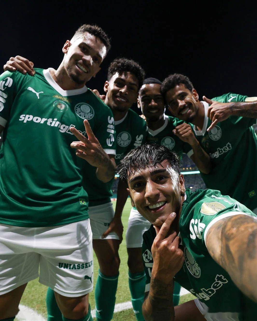 包含独家：帕尔梅拉斯世俱杯首战阵容预测的词条