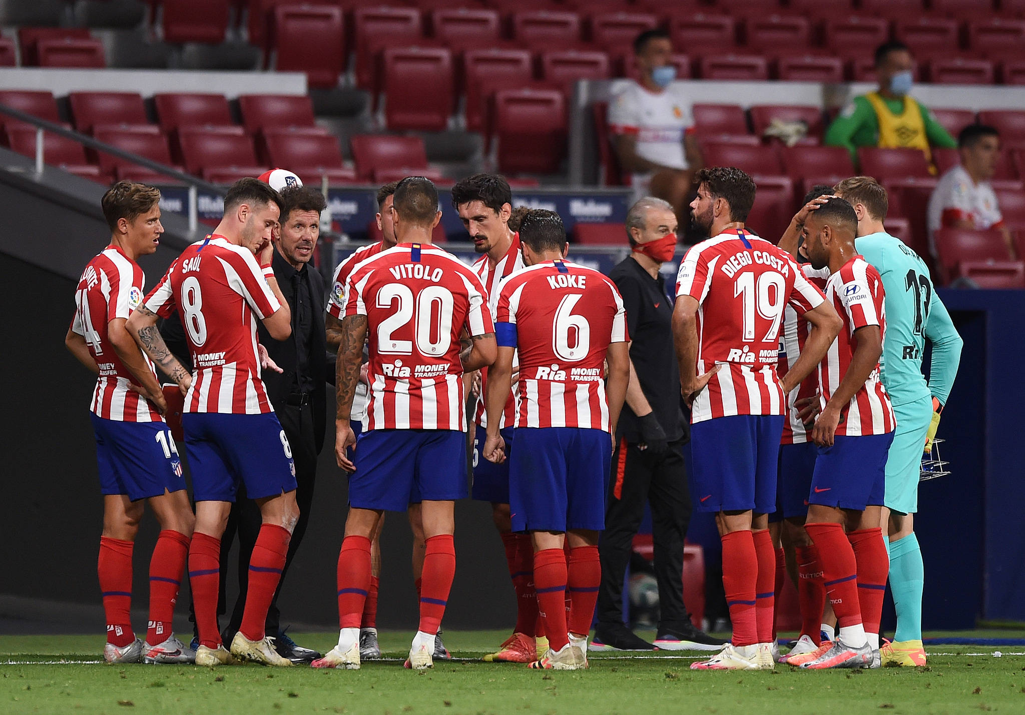 开云体育在线-巴黎圣日耳曼大比分胜利，继续保持完美战绩的简单介绍