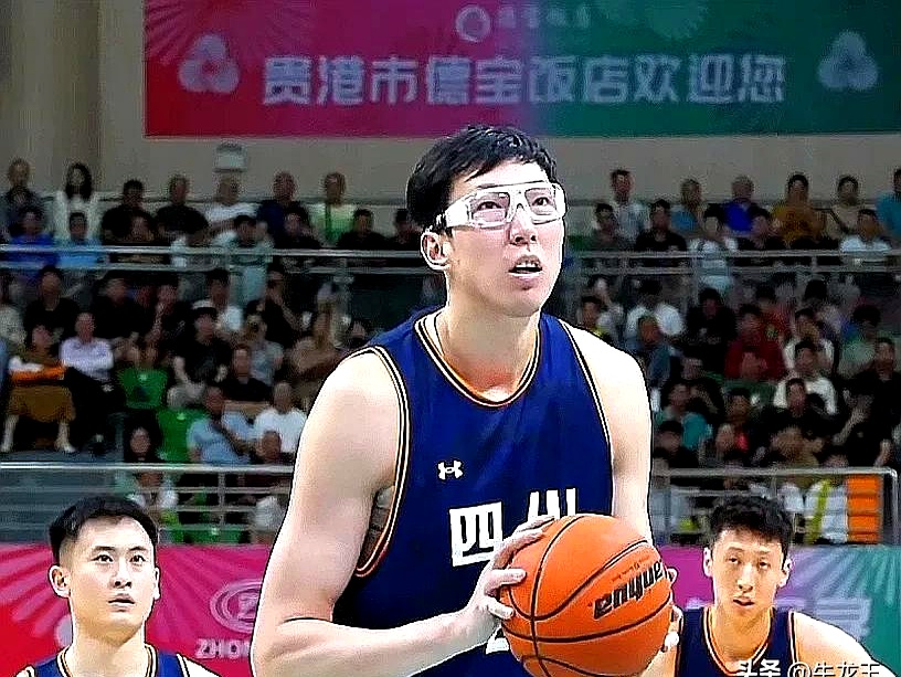 辽宁男篮全面爆发大胜四川队 辽宁男篮全面爆发大胜四川队