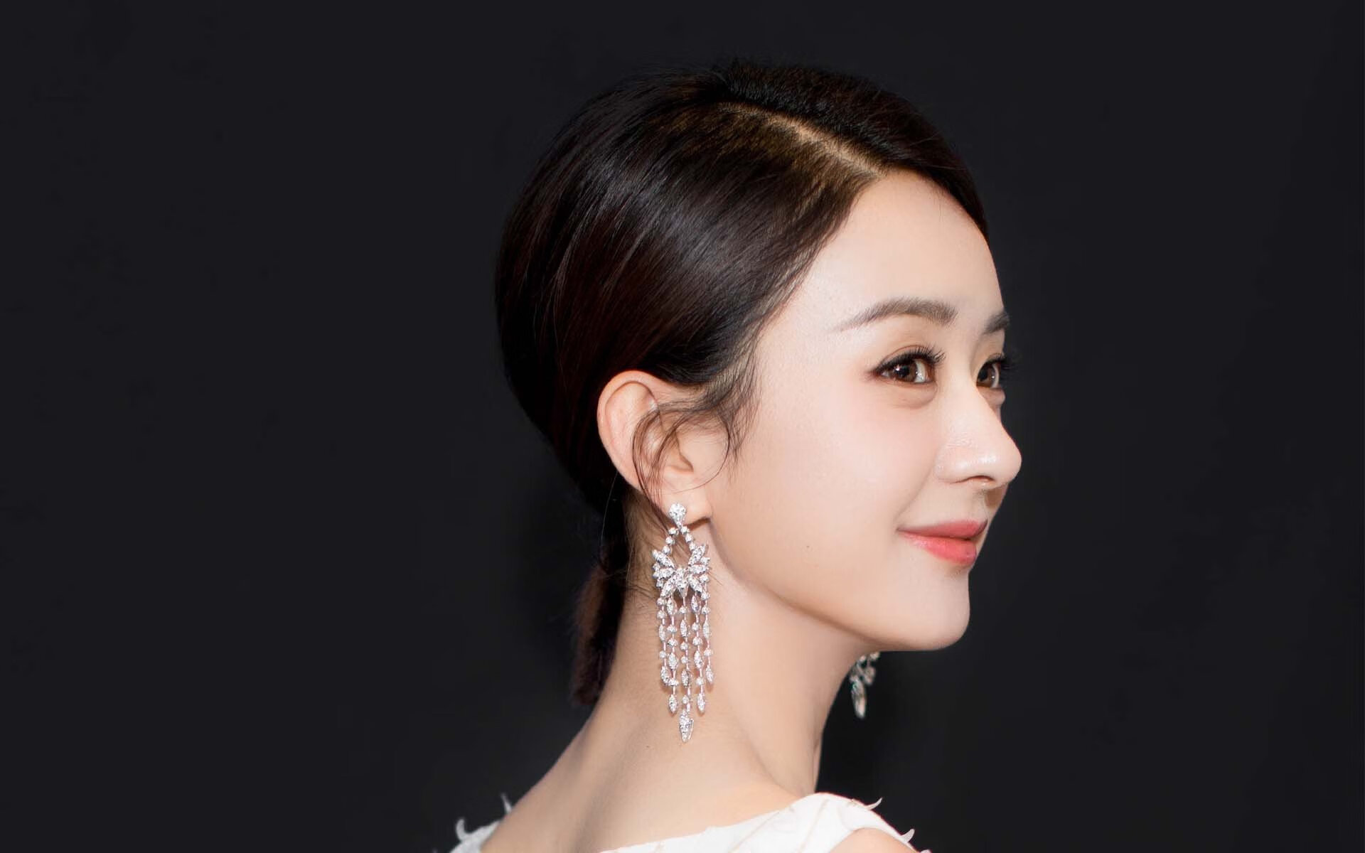 恩比德诠释现代中锋教科书，爵士集体逆袭揭示爆冷真谛